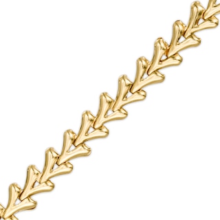 Interlocking V-Link Bracelet in 10K Gold - 7.25"