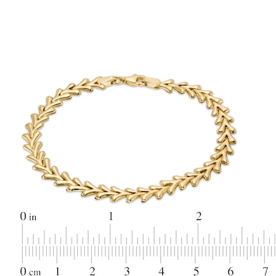 Interlocking V-Link Bracelet in 10K Gold - 7.25"