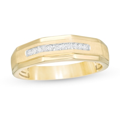 Men's 0.10 CT. T.W. Diamond Wedding Band in 14K Gold