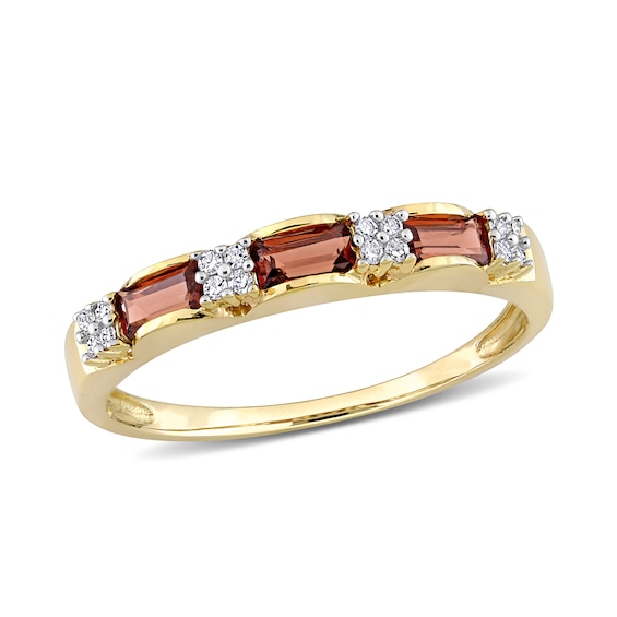 Baguette Garnet and 0.07 CT. T.W. Diamond Quad Alternating Ring in 10K Gold