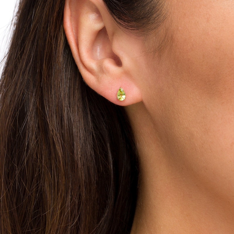 Pear-Shaped Peridot Solitaire Stud Earrings in 14K Gold|Peoples Jewellers