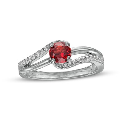 5.0mm Garnet and White Lab-Created Sapphire Bypass Split Shank Ring in Sterling Silver