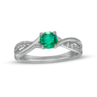 5.0mm Lab-Created Emerald and White Sapphire Criss-Cross Split Shank Ring in Sterling Silver