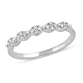 0.15 CT. T.W. Oval-Shaped Multi-Diamond Scallop Edge Stackable Band in 10K Gold