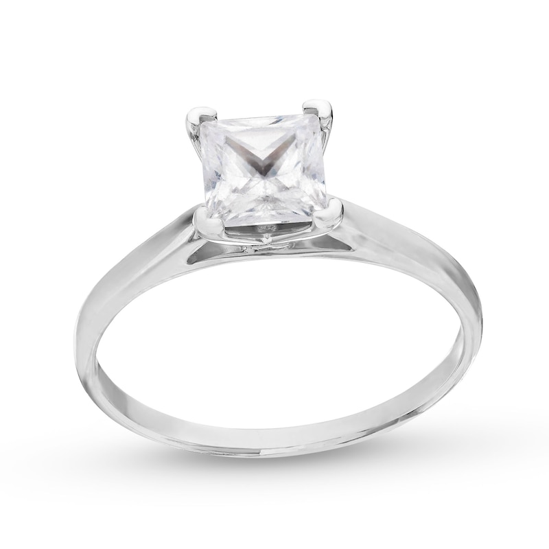 Main Image 1 of 0.95 CT. Princess-Cut Diamond Solitaire Engagement Ring in Platinum (I/I2)