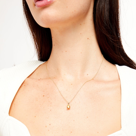 6.0mm Citrine Solitaire Curved Drop Pendant in 10K Gold