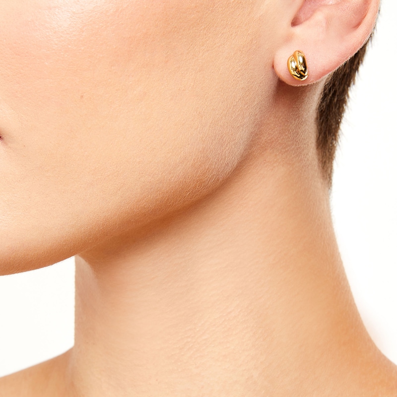 Criss-Cross 13.0mm Half Hoop Earrings in 14K Gold|Peoples Jewellers