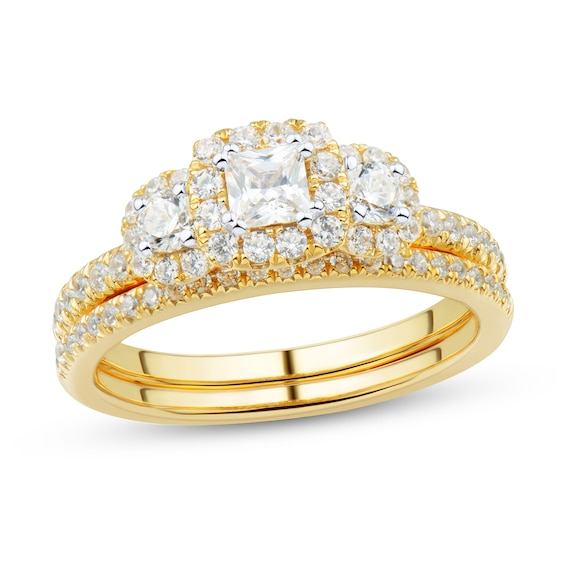 0.95 CT. T.W. Princess-Cut Diamond Frame Three Stone Bridal Set in 14K Gold (I/I2)