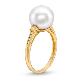 10.0mm Freshwater Cultured Pearl and 0.085 CT. T.W. Diamond Ring in 10K Gold