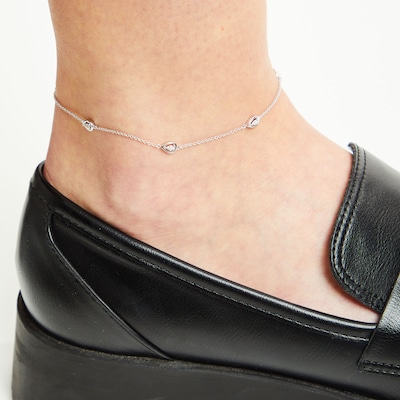 0.08 CT. T.W. Pear-Shaped Multi-Diamond Teardrop Station Anklet in Sterling Silver