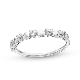 0.10 CT. T.W. Multi-Diamond Alternating Hearts Band in 10K White Gold