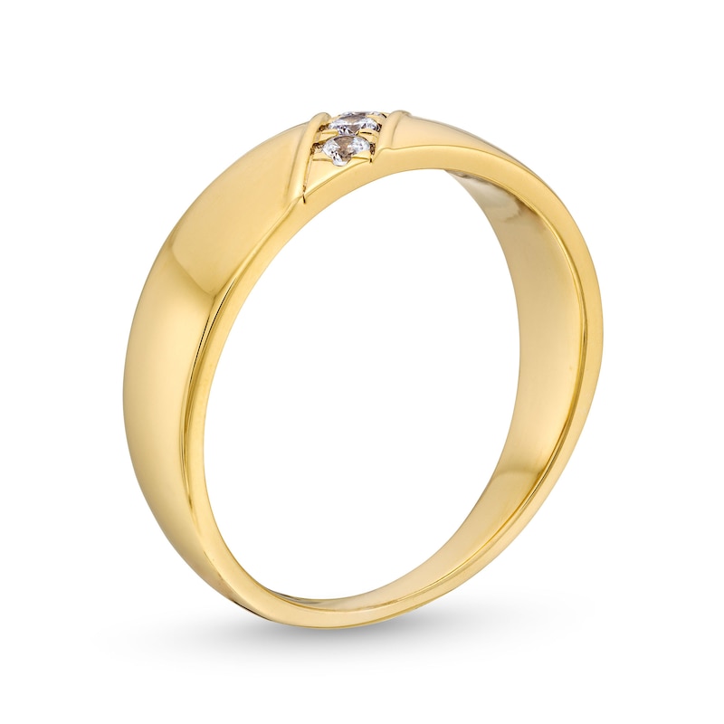 Men's 0.12 CT. T.W. Canadian Certified Diamond Three Stone Slant Band in 14K Gold (I/I1)|Peoples Jewellers