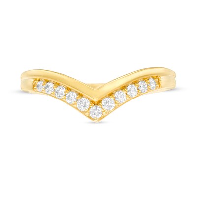 Previously Owned - 0.18 CT. T.W. Diamond Chevron Wedding Band in 10K Gold