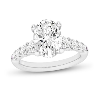 3.75 CT. T.W. Oval Certified Lab-Created Diamond Graduated Shank Engagement Ring in 14K Gold (F/VS2