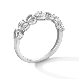 0.25 CT. T.W. Heart-Shaped Multi-Diamond Alternating Ring in Sterling Silver