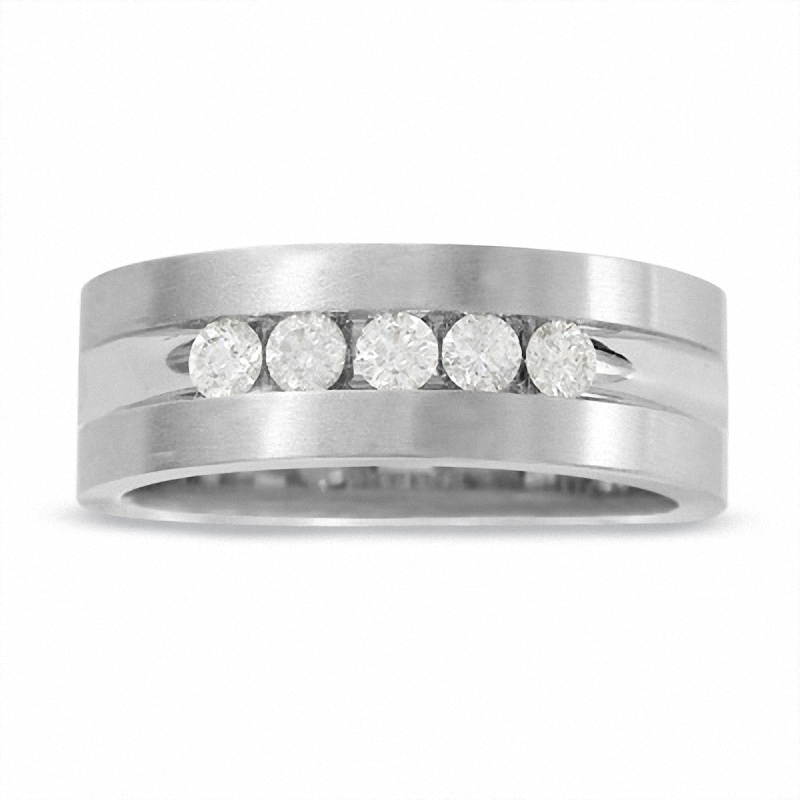 Previously Owned - Men's 0.50 CT. T.W. Diamond Five Stone Band in 14K White Gold|Peoples Jewellers
