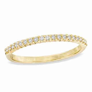 Previously Owned - 0.15 CT. T.W. Diamond Anniversary Band in 10K Gold