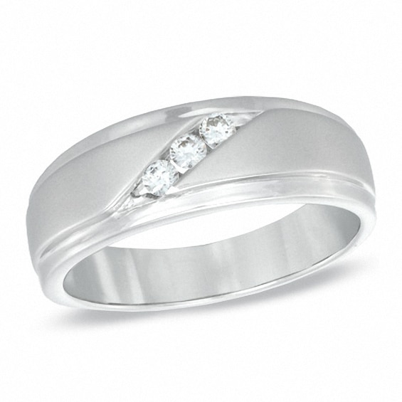 Previously Owned - Men's 0.15 CT. T.W. Diamond Slant Wedding Band in 10K White Gold