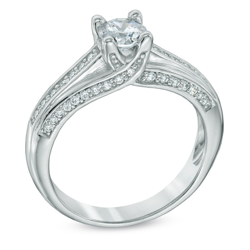 Previously Owned - 0.70 CT. T.W. Diamond Engagement Ring in 14K White Gold (I/I2)|Peoples Jewellers