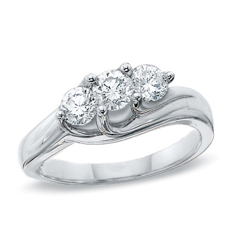Previously Owned - 1.00 CT. T.W. Diamond Three Stone Engagement Ring in 14K White Gold|Peoples Jewellers
