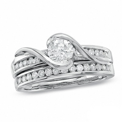 Previously Owned - 1.00 CT. T.W. Diamond Bridal Set in 14K White Gold