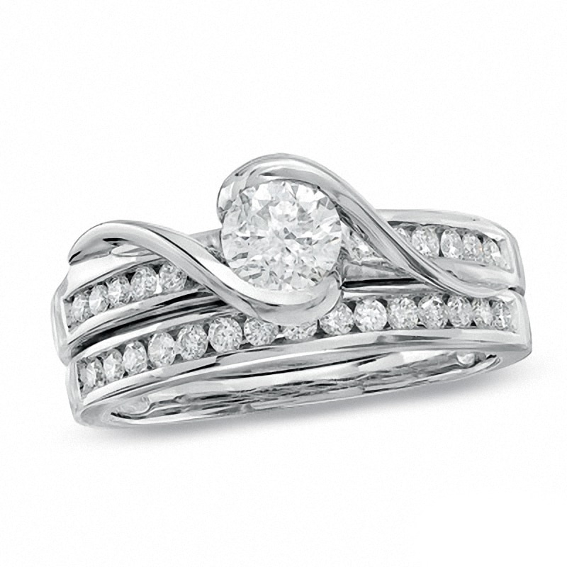 Previously Owned - 1.00 CT. T.W. Diamond Bridal Set in 14K White Gold