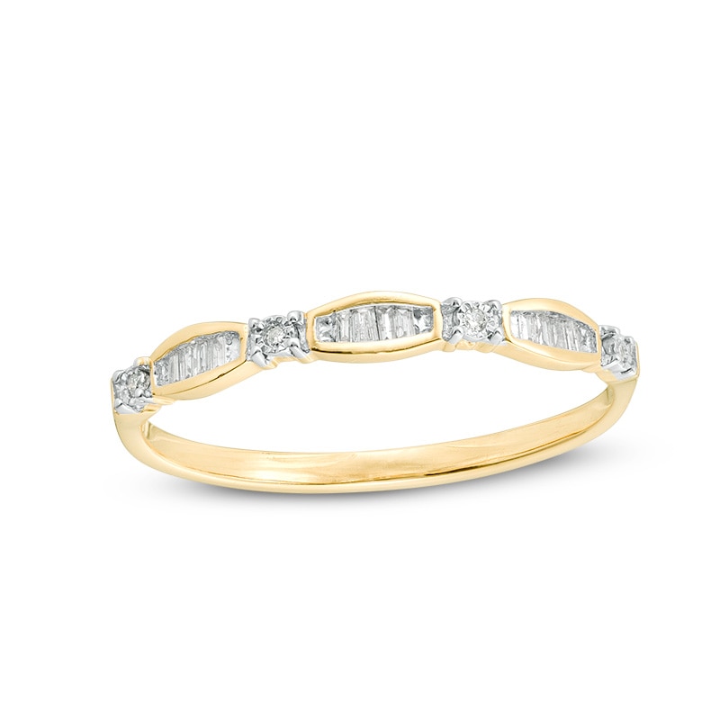 Main Image 1 of Previously Owned - 0.05 CT. T.W. Baguette and Round Diamond Station Band in 10K Gold