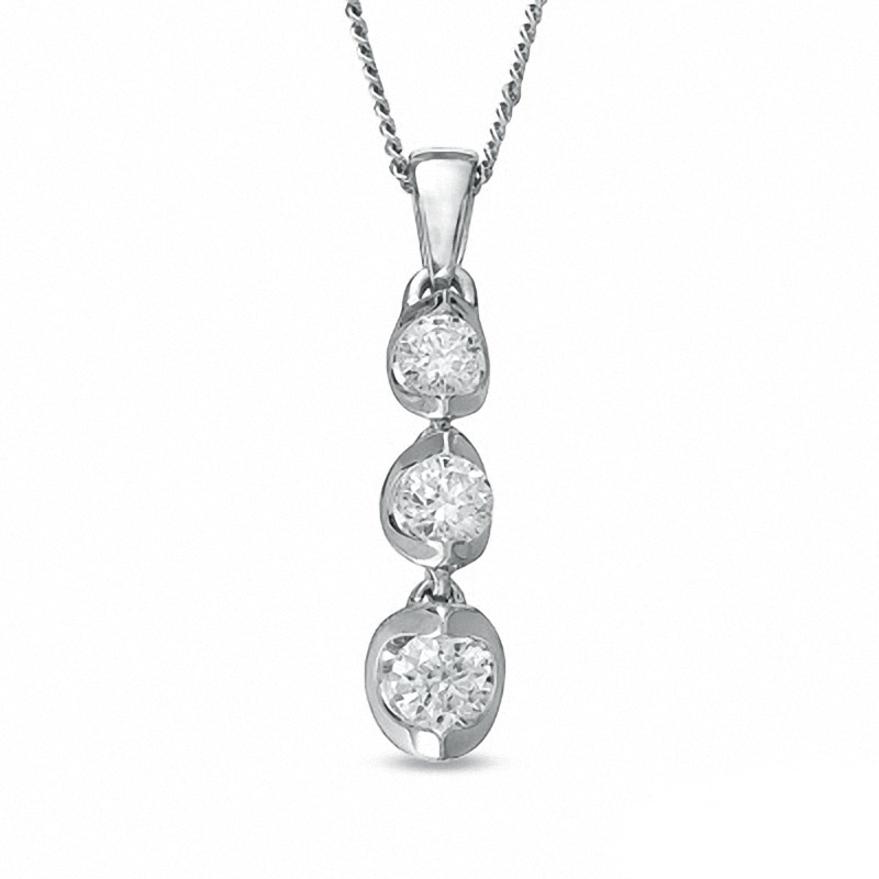 Previously Owned - 0.25 CT. T.W.  Diamond Three Stone Pendant in 14K White Gold (I/I2) - 17''|Peoples Jewellers